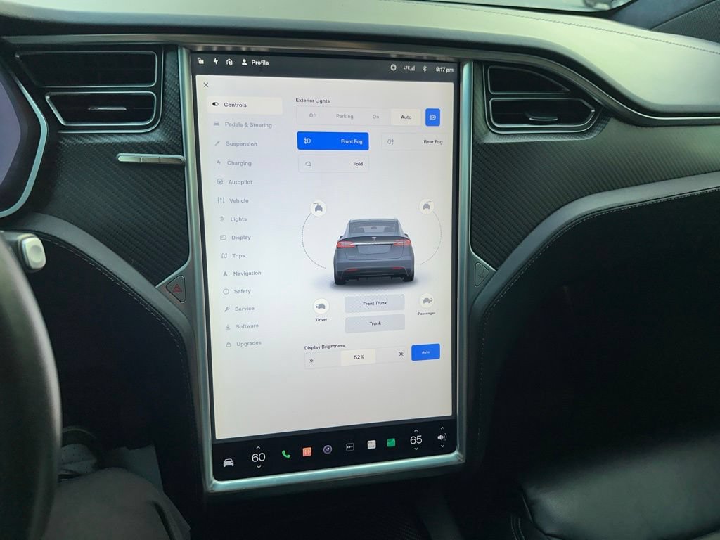 Used 2017 Tesla Model X 75D AWD/4WD image 18
