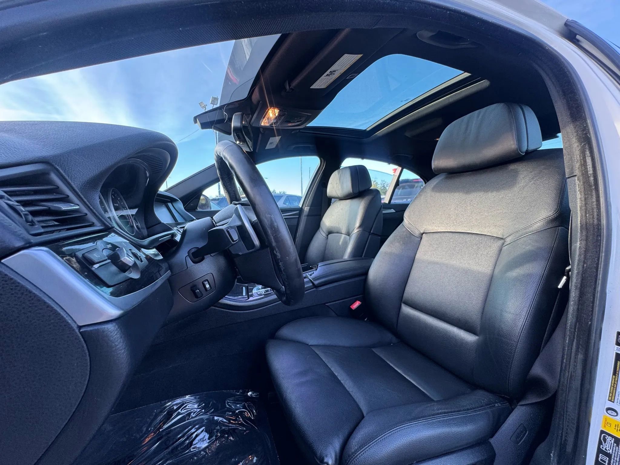 Used 2011 BMW 535i xDrive Sedan image 11