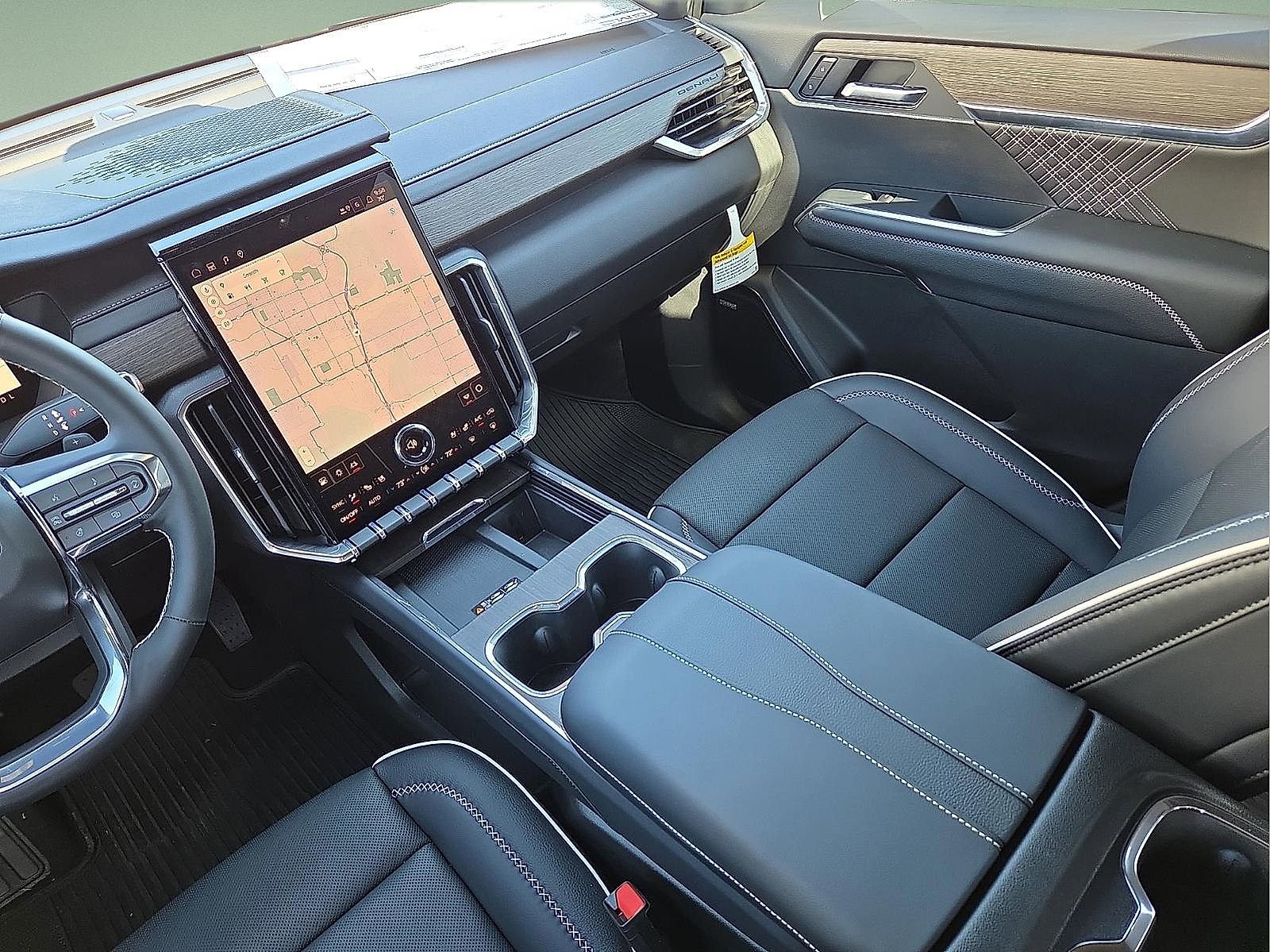 New 2026 GMC Acadia Denali AWD/4WD image 14