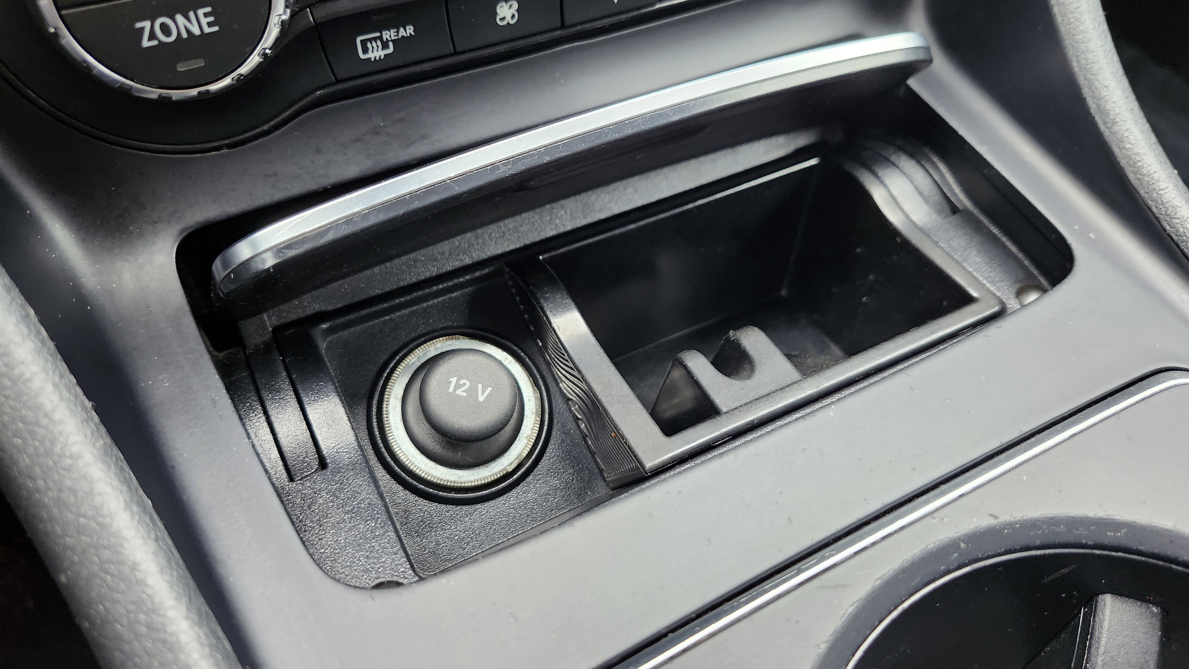 Used 2018 Mercedes-Benz CLA 250 4MATIC image 34