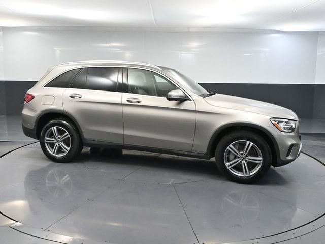 Used 2021 Mercedes-Benz GLC 300 4MATIC image 3