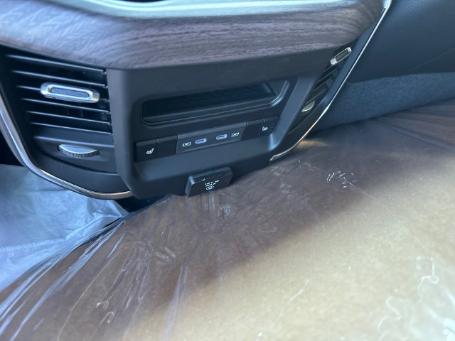 New 2027 RAM 3500 Laramie AWD/4WD image 15