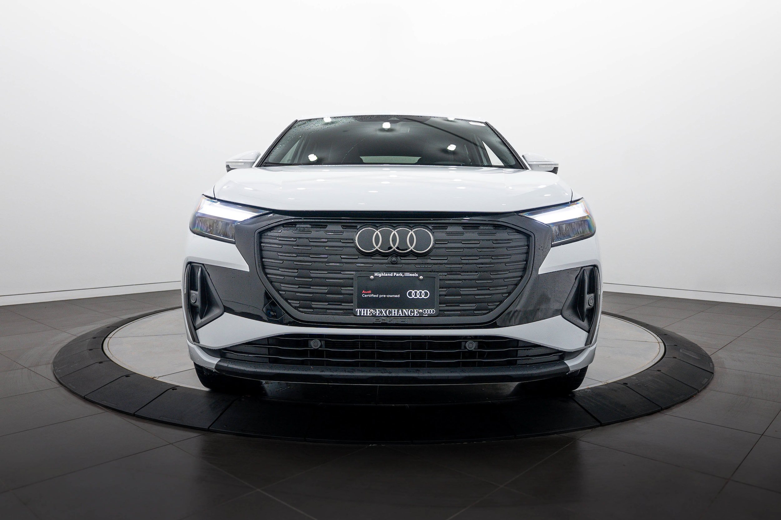Certified 2023 Audi Q4 e-tron Premium Plus w/ Premium Plus AWD/4WD image 21