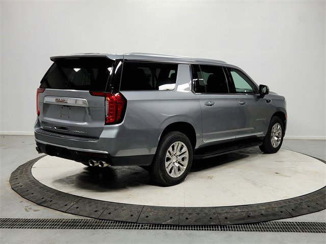 Used 2023 GMC Yukon XL Denali image 7