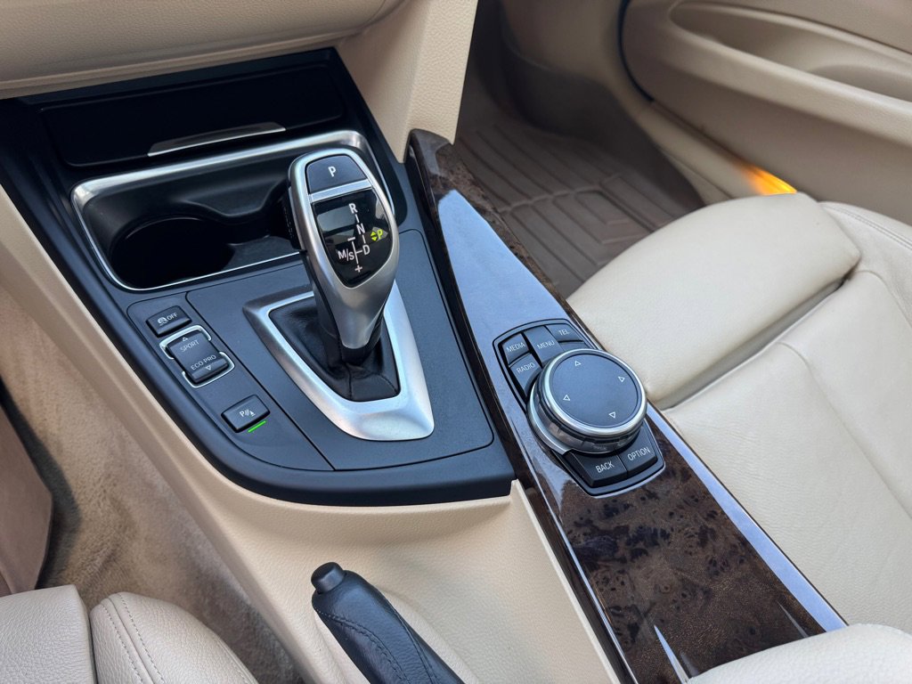 Used 2015 BMW 328i xDrive Wagon image 21