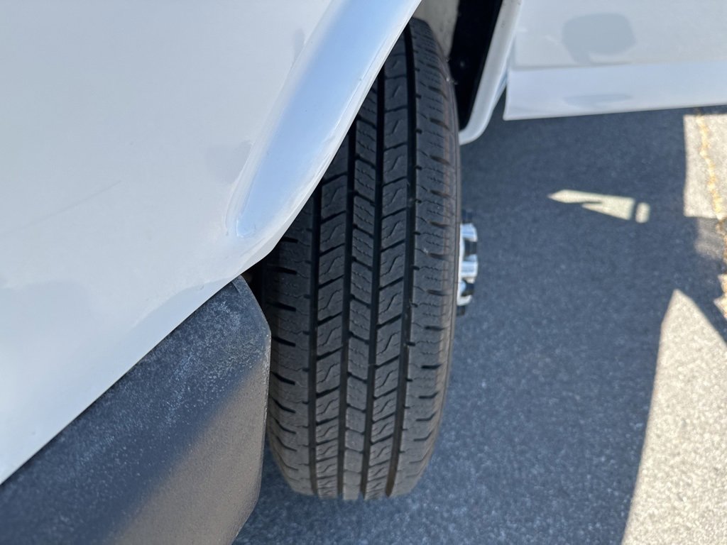 Used 2022 GMC Savana 3500 Extended w/ Power Convenience Package image 30