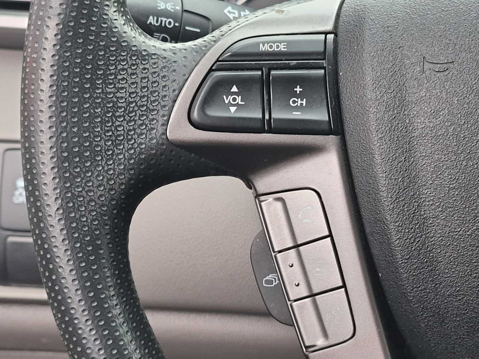 Used 2015 Honda Odyssey EX image 23