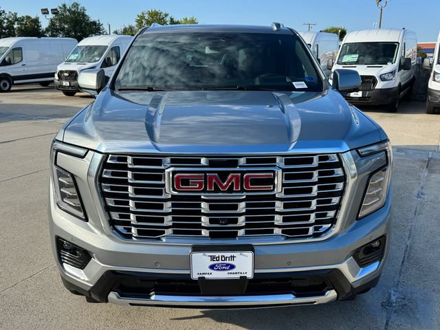 Used 2025 GMC Yukon XL Denali AWD/4WD image 2