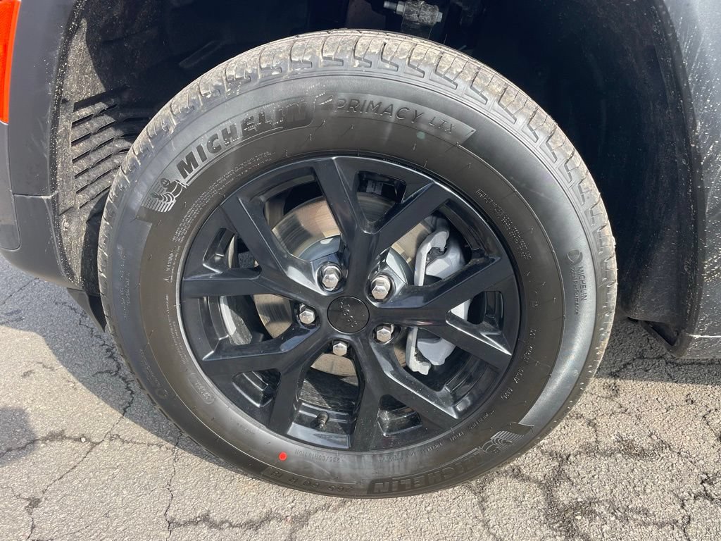 New 2026 Jeep Grand Cherokee Altitude AWD/4WD image 23