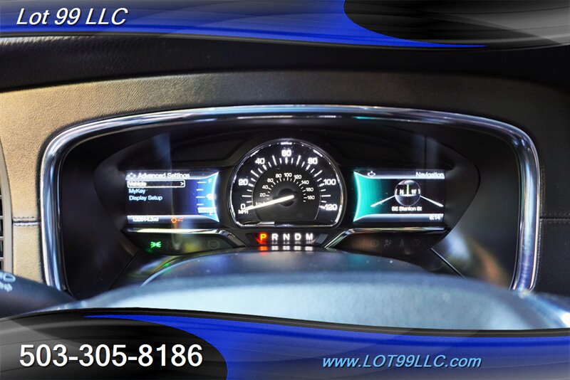 Used 2017 Lincoln Navigator Select AWD/4WD image 24