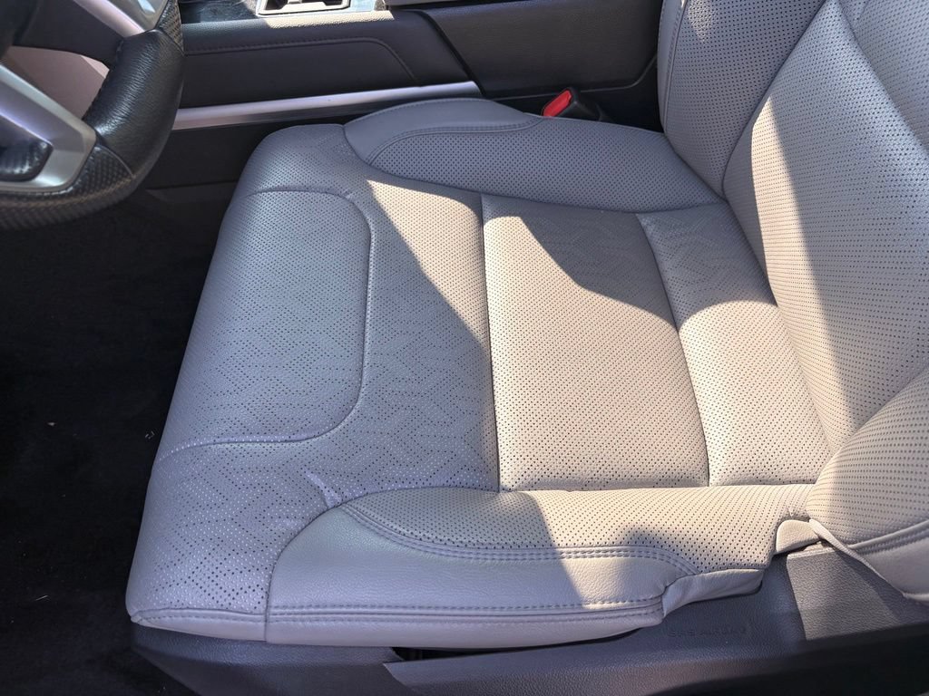 Used 2024 Toyota Tundra Limited AWD/4WD image 23
