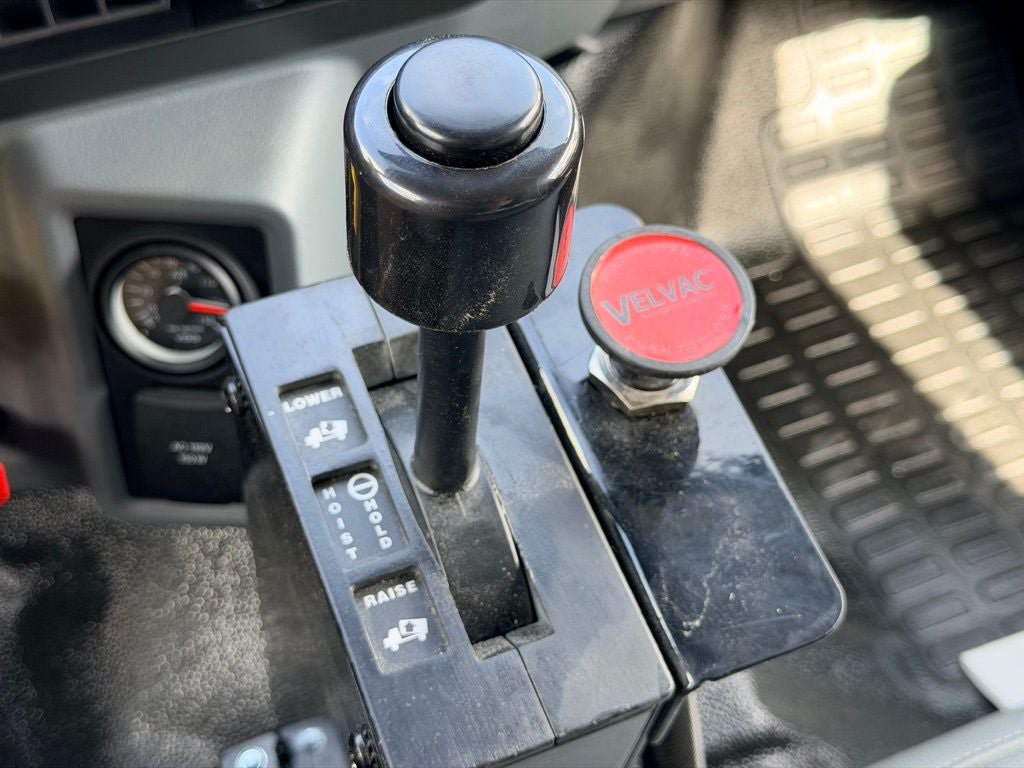 New 2027 Ford F750 2WD Regular Cab Super Duty image 16