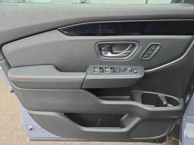 New 2025 Honda Pilot TrailSport image 16