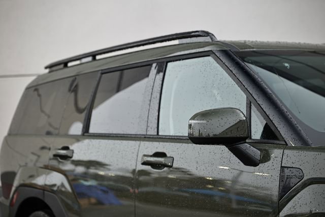 Certified 2025 Hyundai Santa Fe SEL image 3