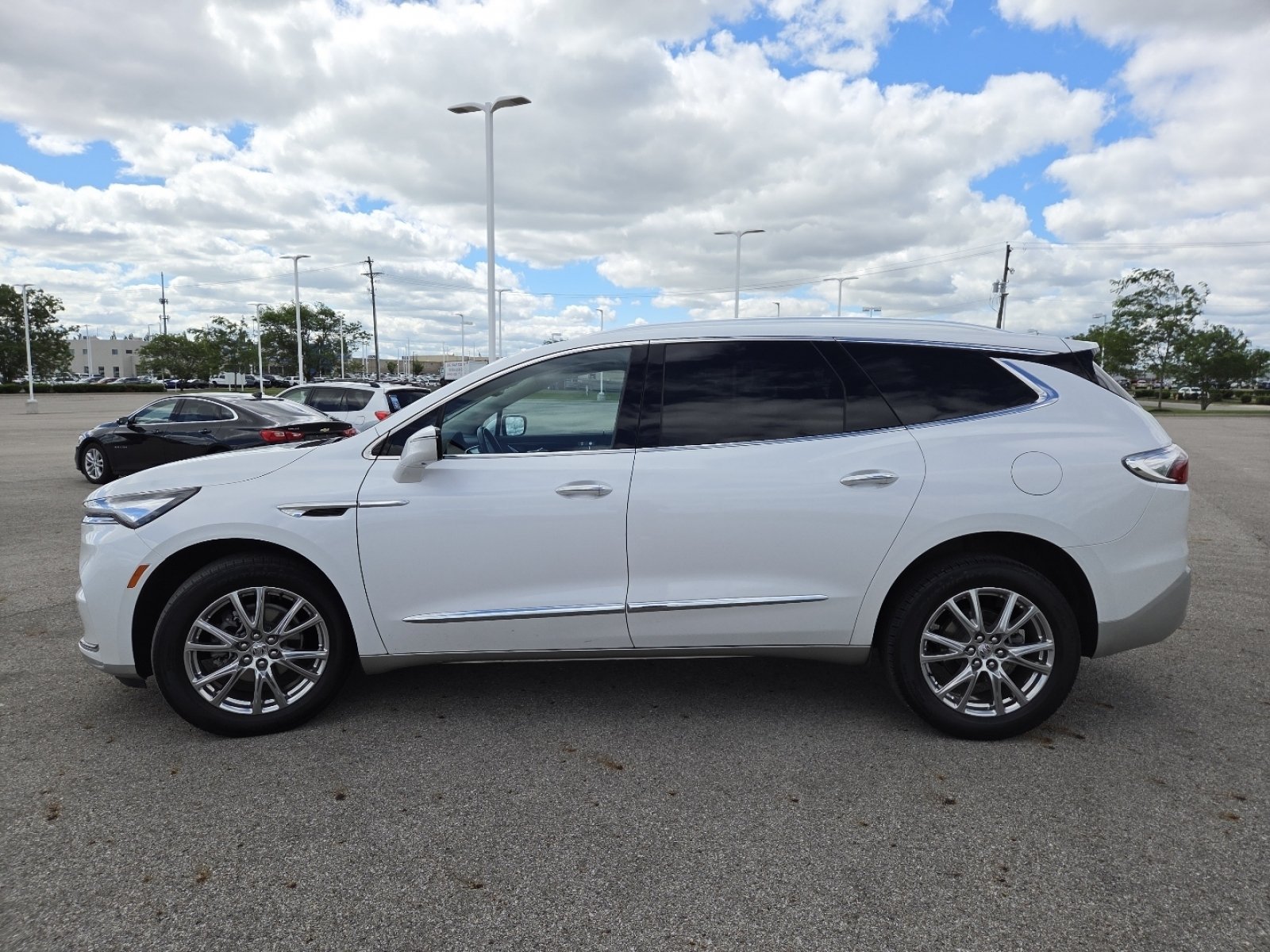 Used 2023 Buick Enclave Premium w/ Experience Buick Package AWD/4WD image 17