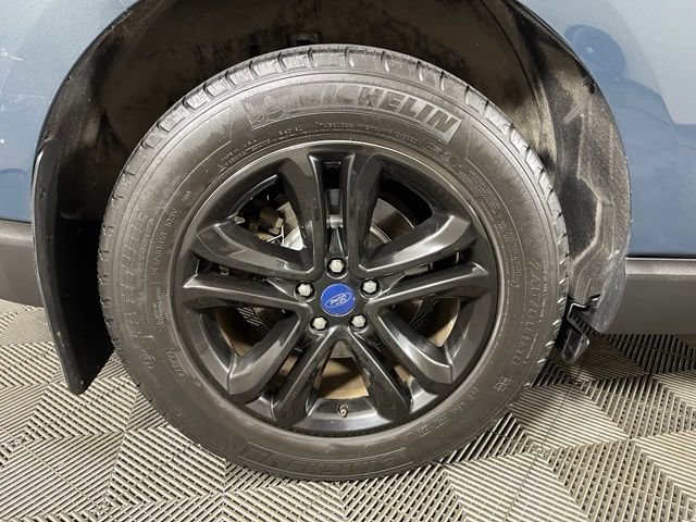 Used 2019 Ford Edge SEL w/ Equipment Group 201A AWD/4WD image 12