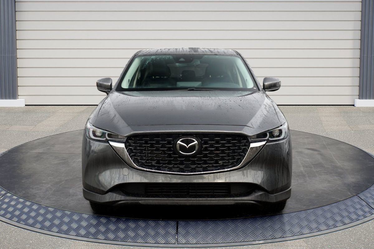 Used 2022 MAZDA CX-5 AWD 2.5 S w/ Premium Package image 2