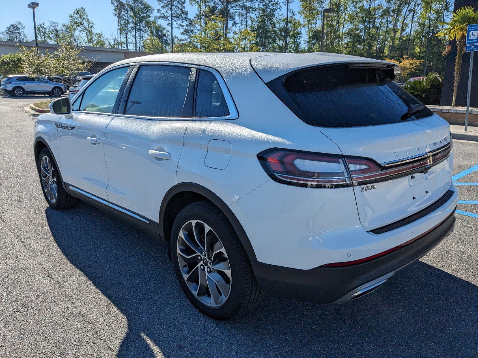 Certified 2023 Lincoln Nautilus Reserve w/ Equipment Group 201A image 7