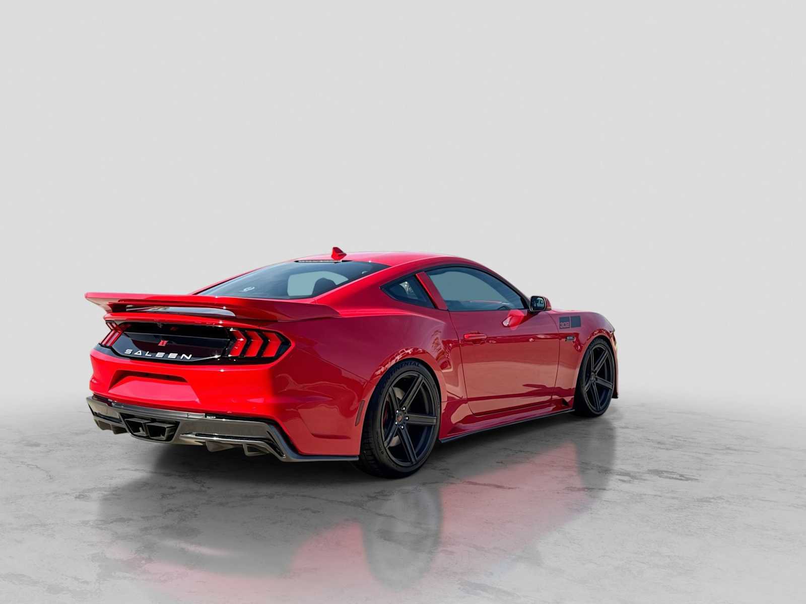 Used 2024 Ford Mustang GT RWD image 6