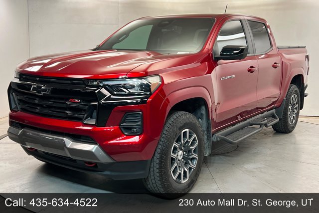 Used 2024 Chevrolet Colorado Z71 w/ Z71 Convenience Package 2