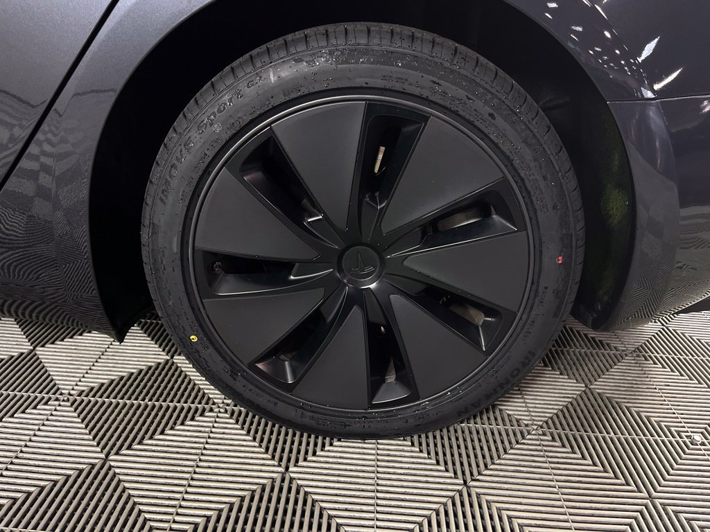Used 2024 Tesla Model 3 Standard Range RWD image 11