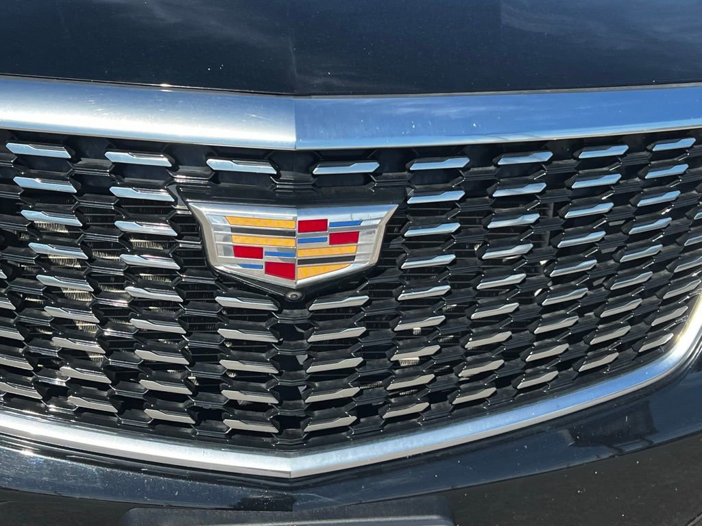 Used 2023 Cadillac XT5 Premium Luxury w/ Technology Package image 4