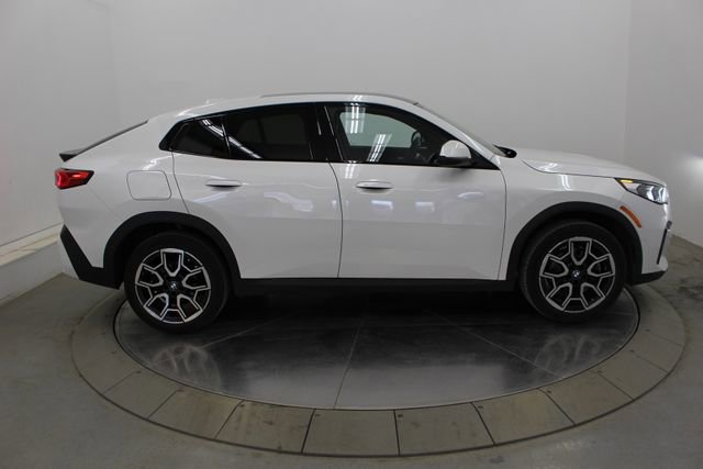 Used 2025 BMW X2 xDrive28i w/ Convenience Package AWD/4WD image 46