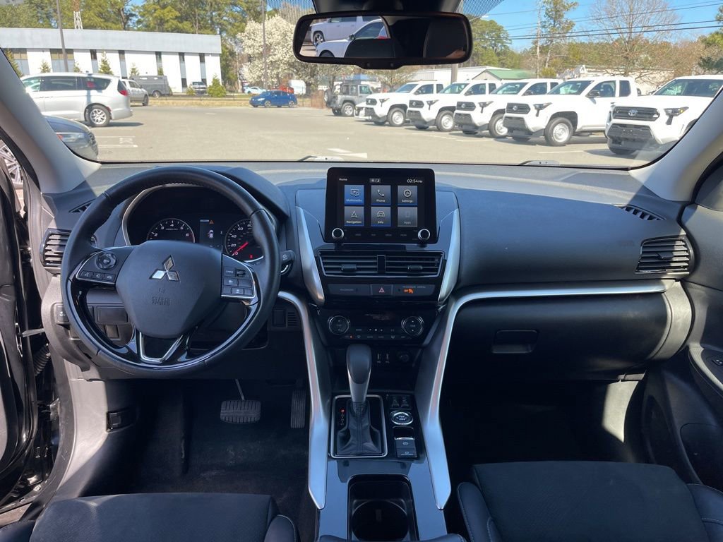 Used 2025 Mitsubishi Eclipse Cross SE AWD/4WD image 8