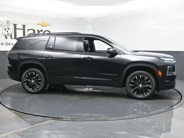 New 2026 Chevrolet Traverse LT w/ Sun and Wheel Package