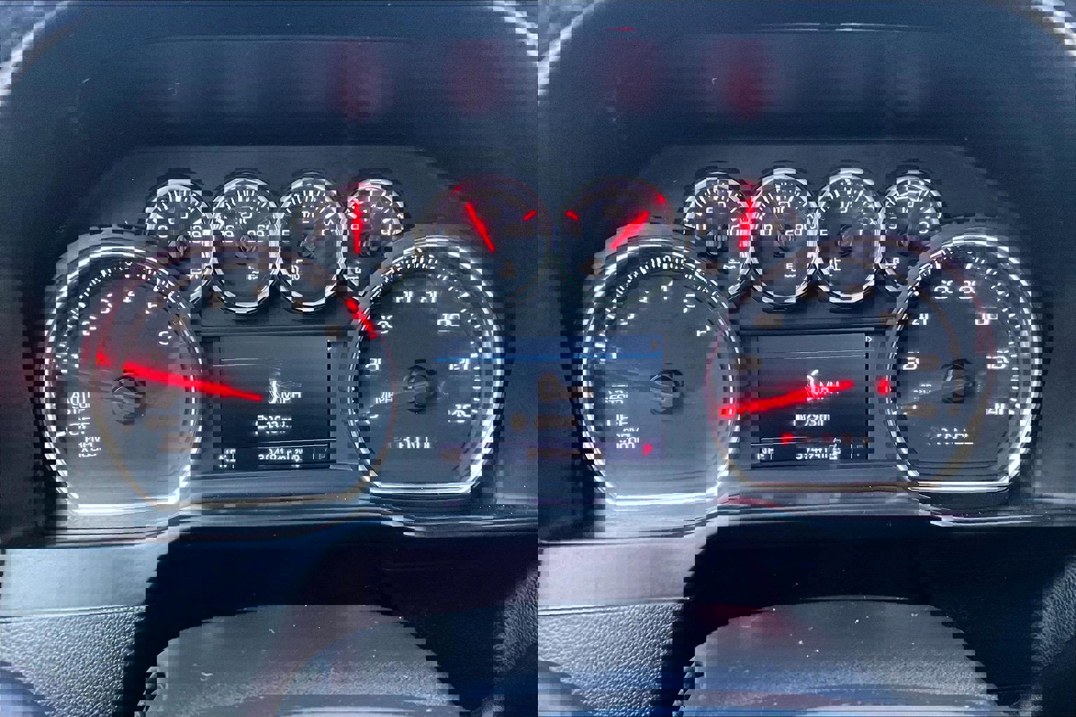 Used 2021 Chevrolet Silverado 1500 LT Trail Boss w/ Convenience Package II image 9