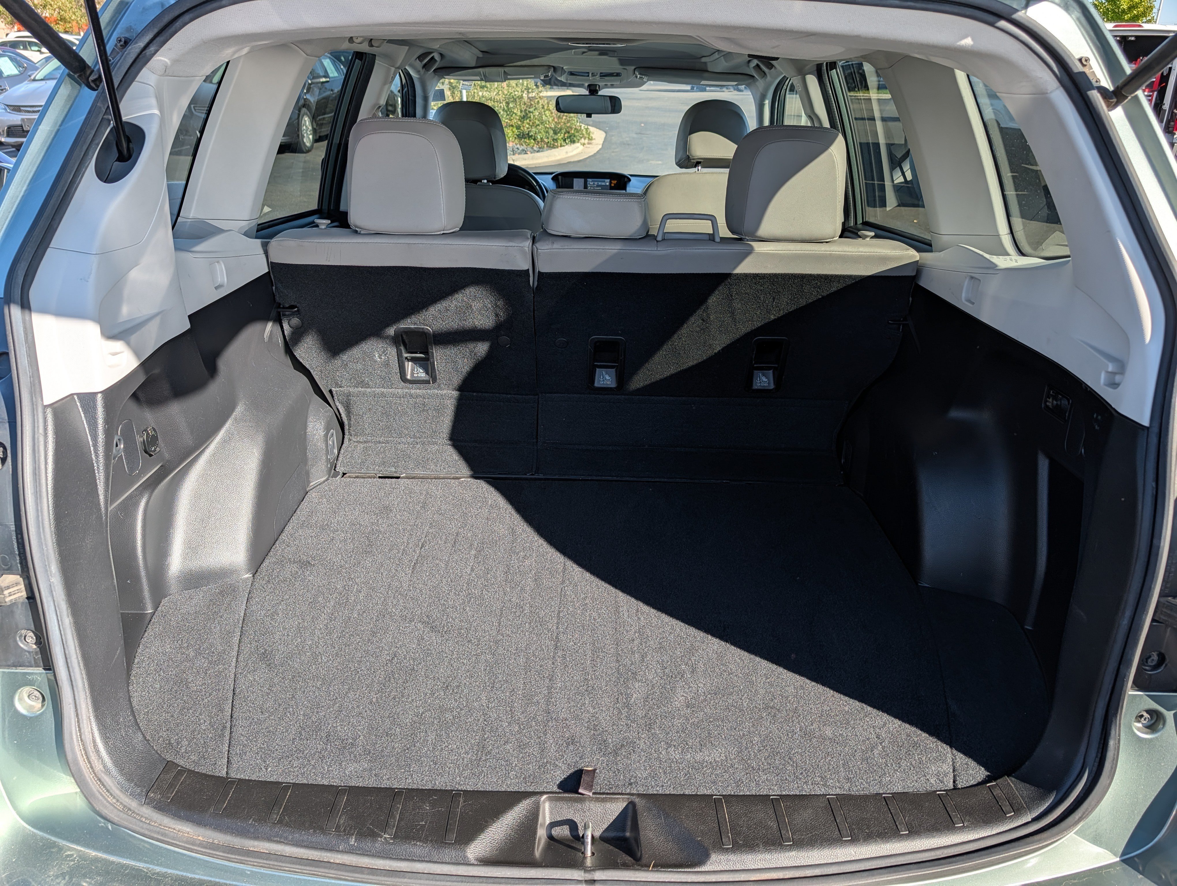 Used 2015 Subaru Forester 2.5i Limited AWD/4WD image 18