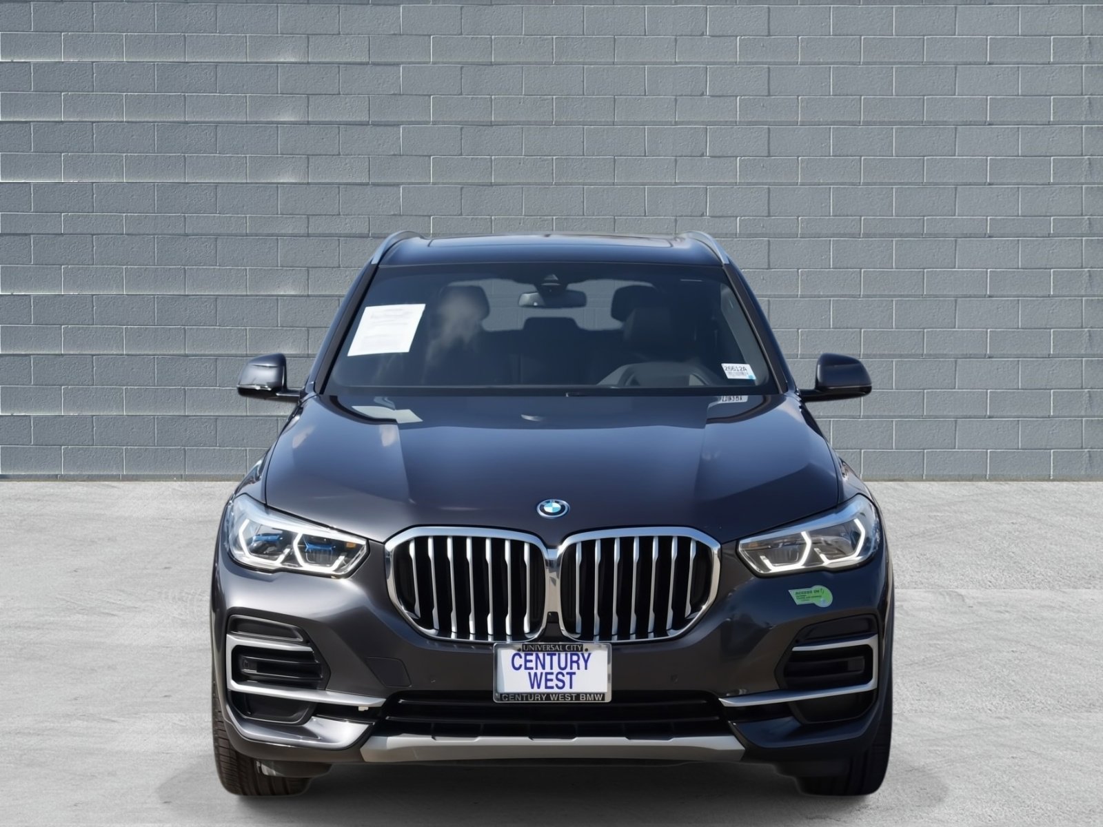 Certified 2022 BMW X5 xDrive45e w/ Executive Package AWD/4WD image 2