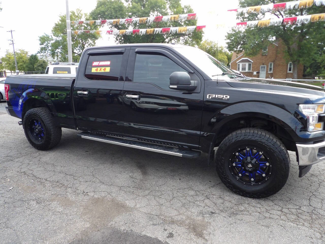 Used 2017 Ford F150 XLT w/ Equipment Group 301A Mid image 4