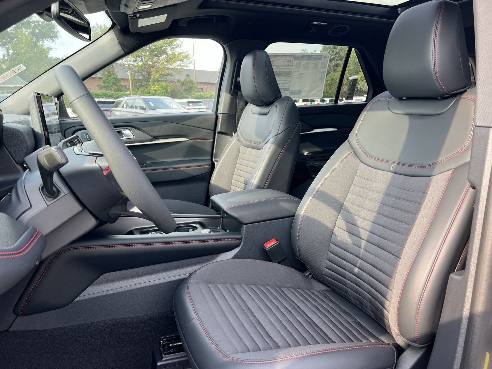 New 2026 Ford Explorer ST-Line w/ ST-Line Street Pack AWD/4WD image 13