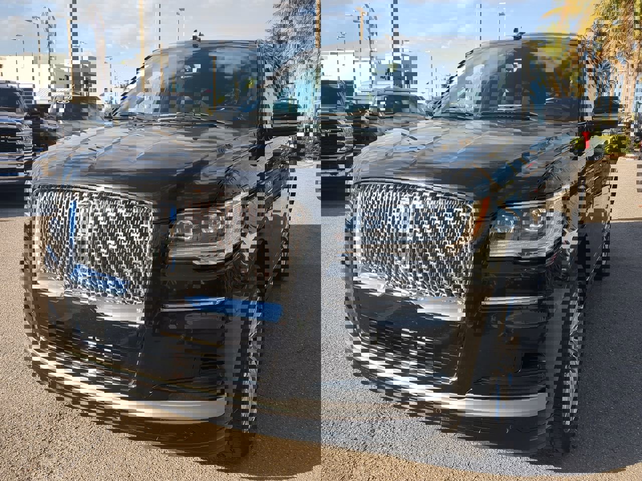 Used 2024 Lincoln Navigator Reserve image 9