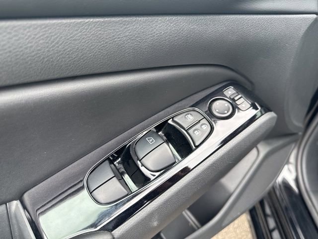 Used 2023 Nissan Altima 2.5 SV FWD image 8