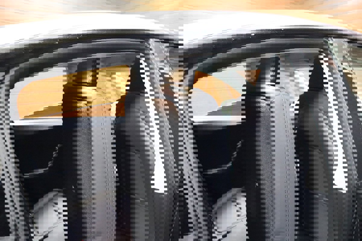 Used 2022 Tesla Model Y Long Range image 63