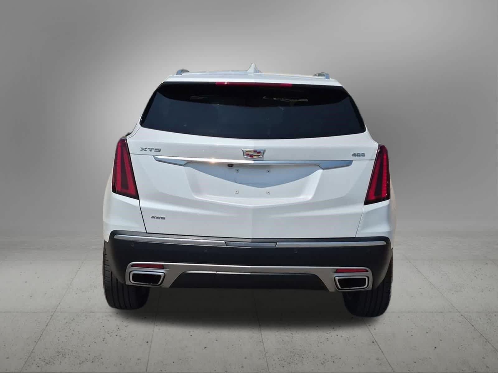 Used 2024 Cadillac XT5 Premium Luxury w/ LPO, Floor Liner Package AWD/4WD image 5