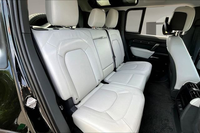 Used 2026 Land Rover Defender 110 S image 23