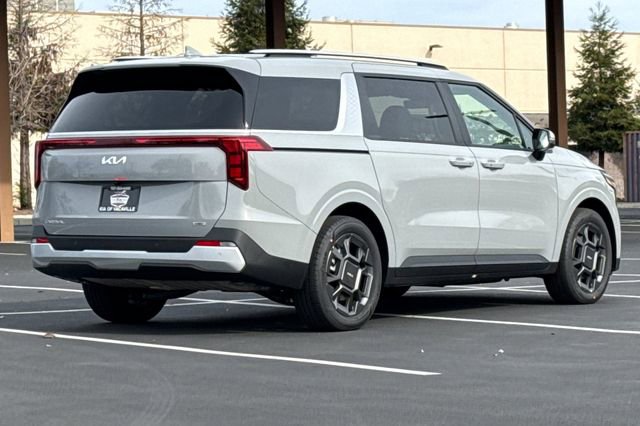 New 2026 Kia Carnival EX FWD image 5