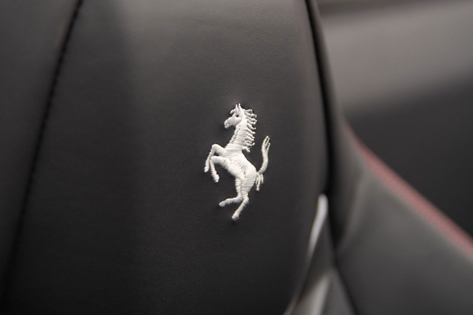 Used 2025 Ferrari 296 GTS RWD image 27