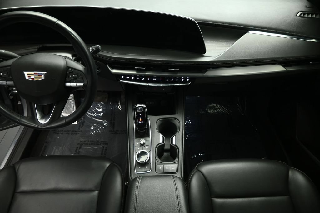 Used 2024 Cadillac XT4 Premium Luxury FWD image 37
