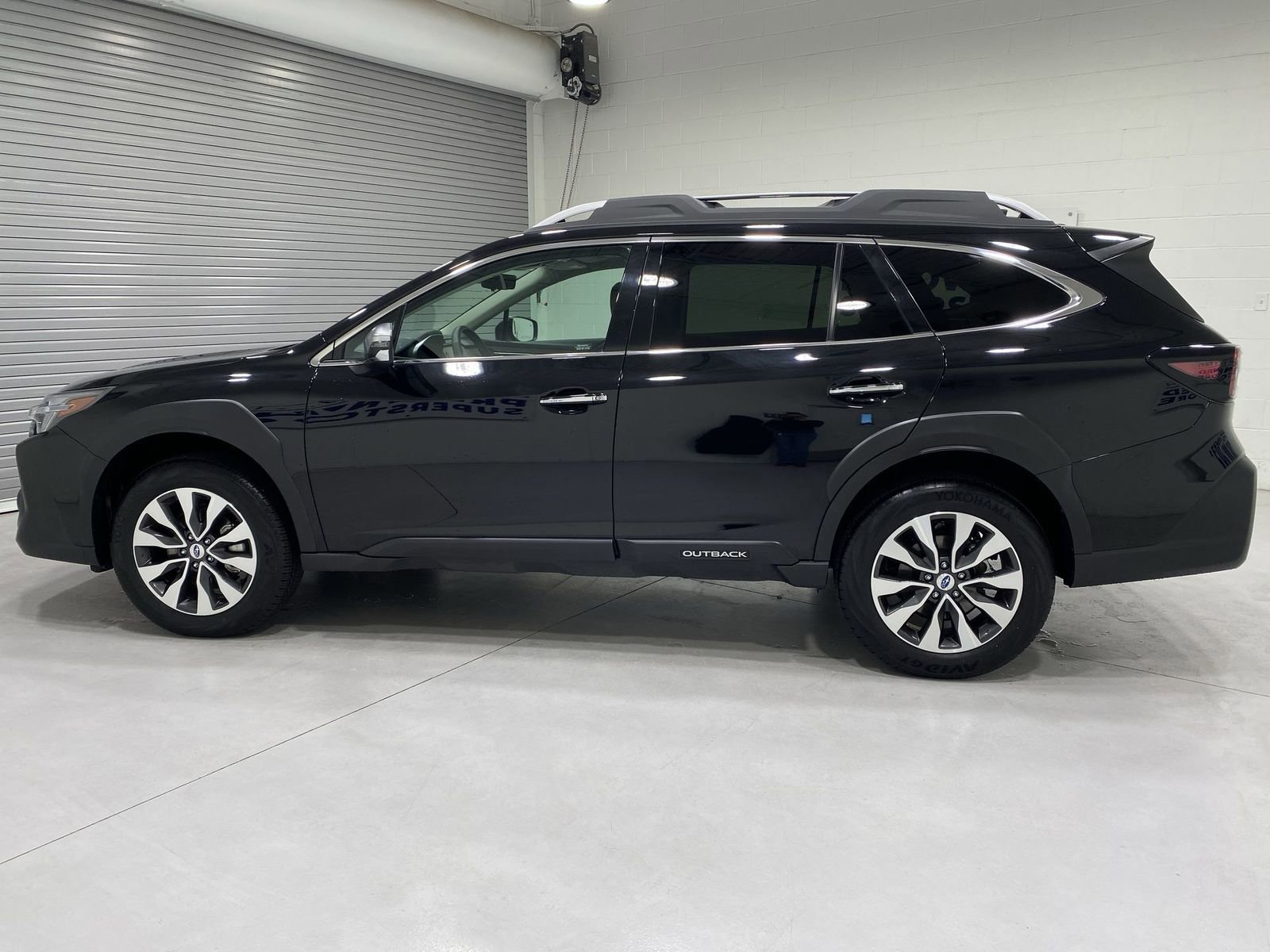 Certified 2025 Subaru Outback Touring w/ Tech Package 2 AWD/4WD image 5