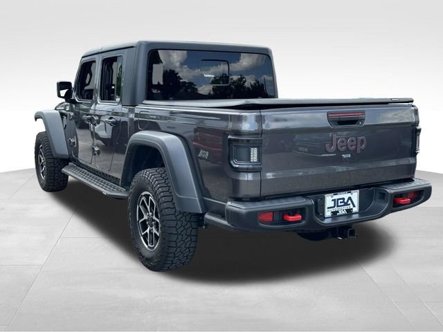 Used 2025 Jeep Gladiator Rubicon w/ Convenience Group AWD/4WD image 23