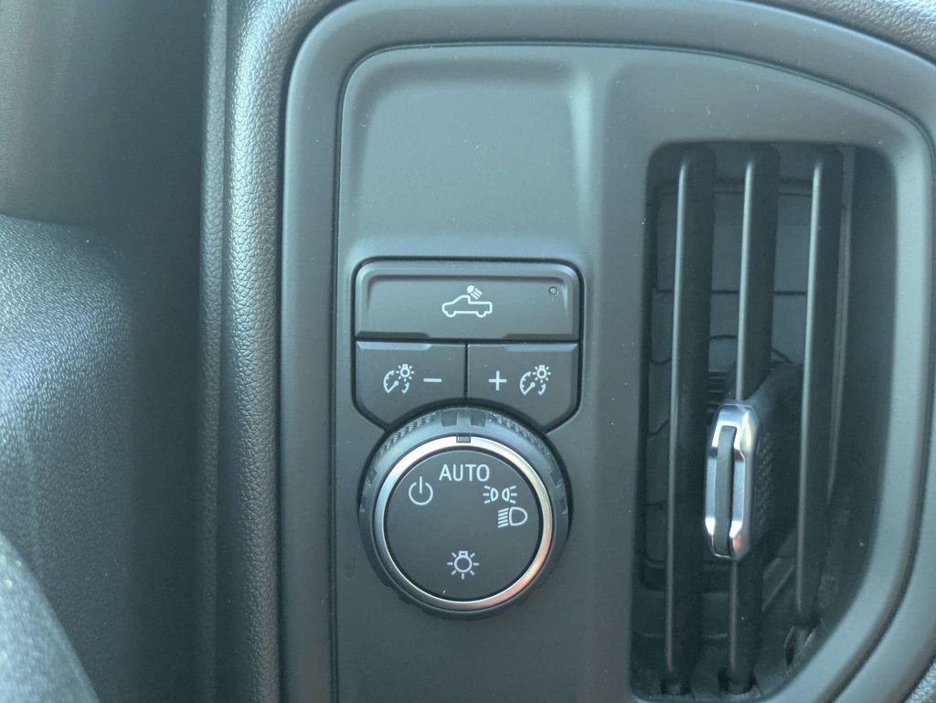Used 2023 Chevrolet Silverado 1500 Custom RWD image 23