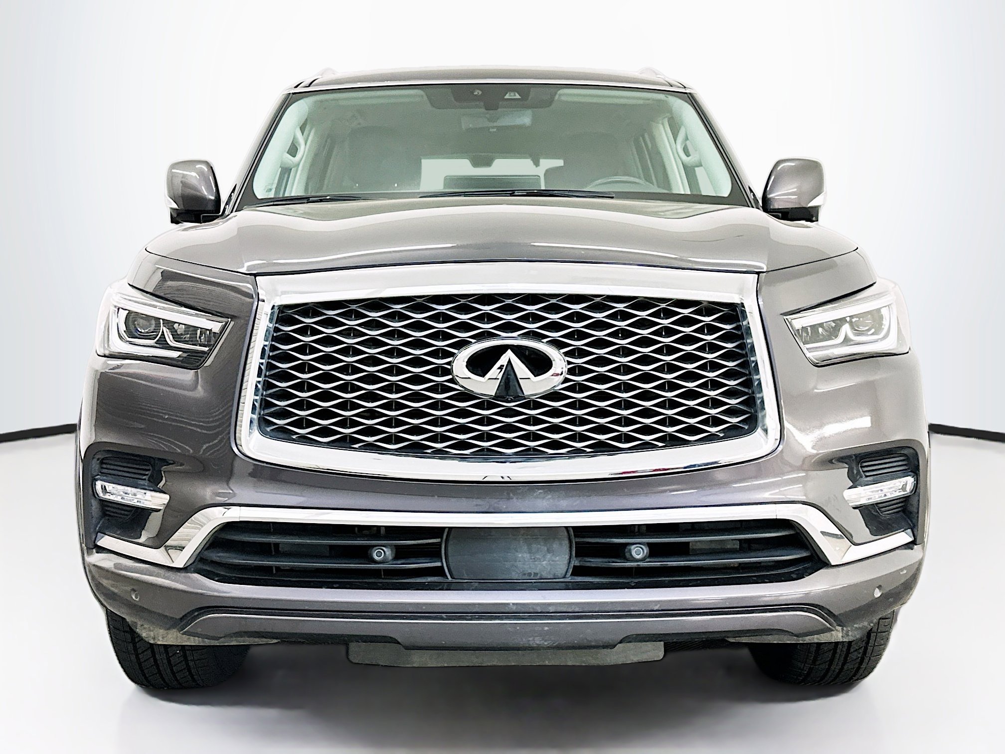 Used 2024 INFINITI QX80 Luxe image 2