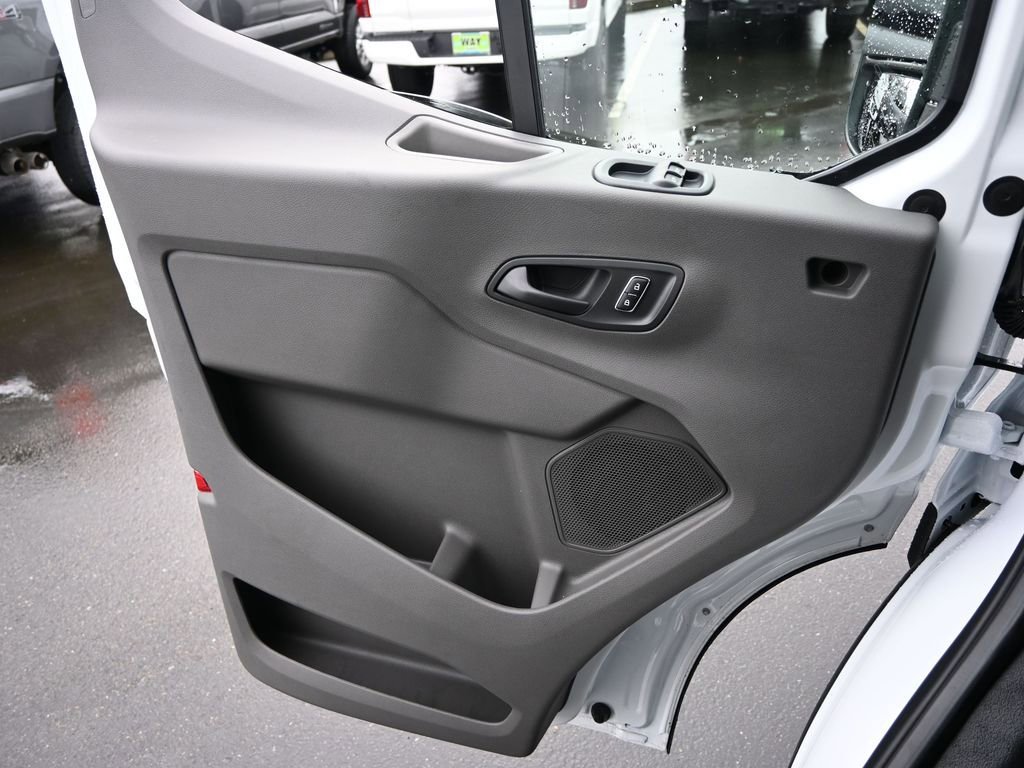 New 2026 Ford Transit 250 148 Medium Roof Extended AWD image 18