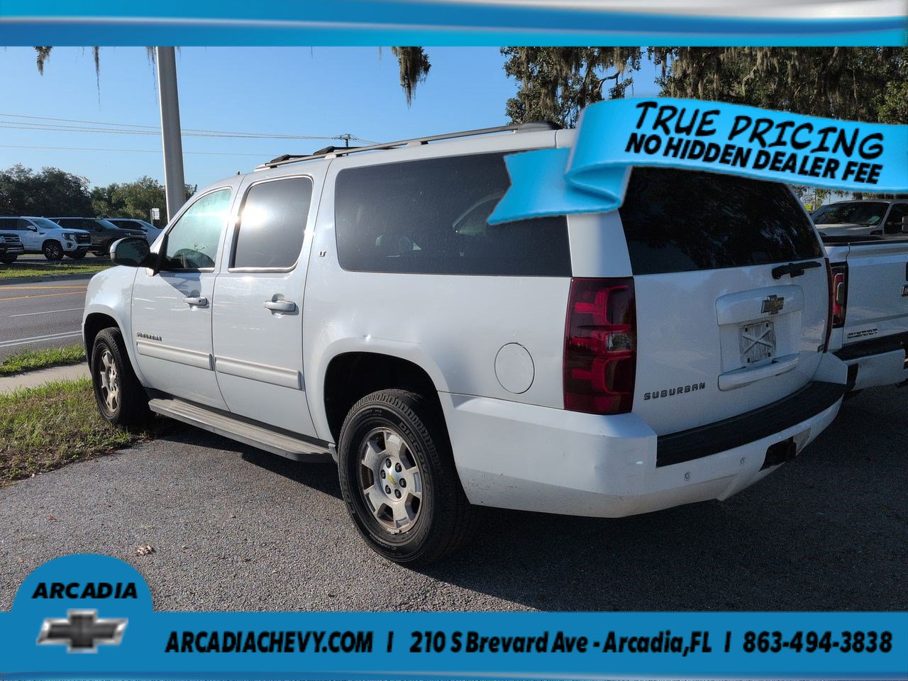 Used 2011 Chevrolet Suburban LT w/ Luxury Package AWD/4WD image 5