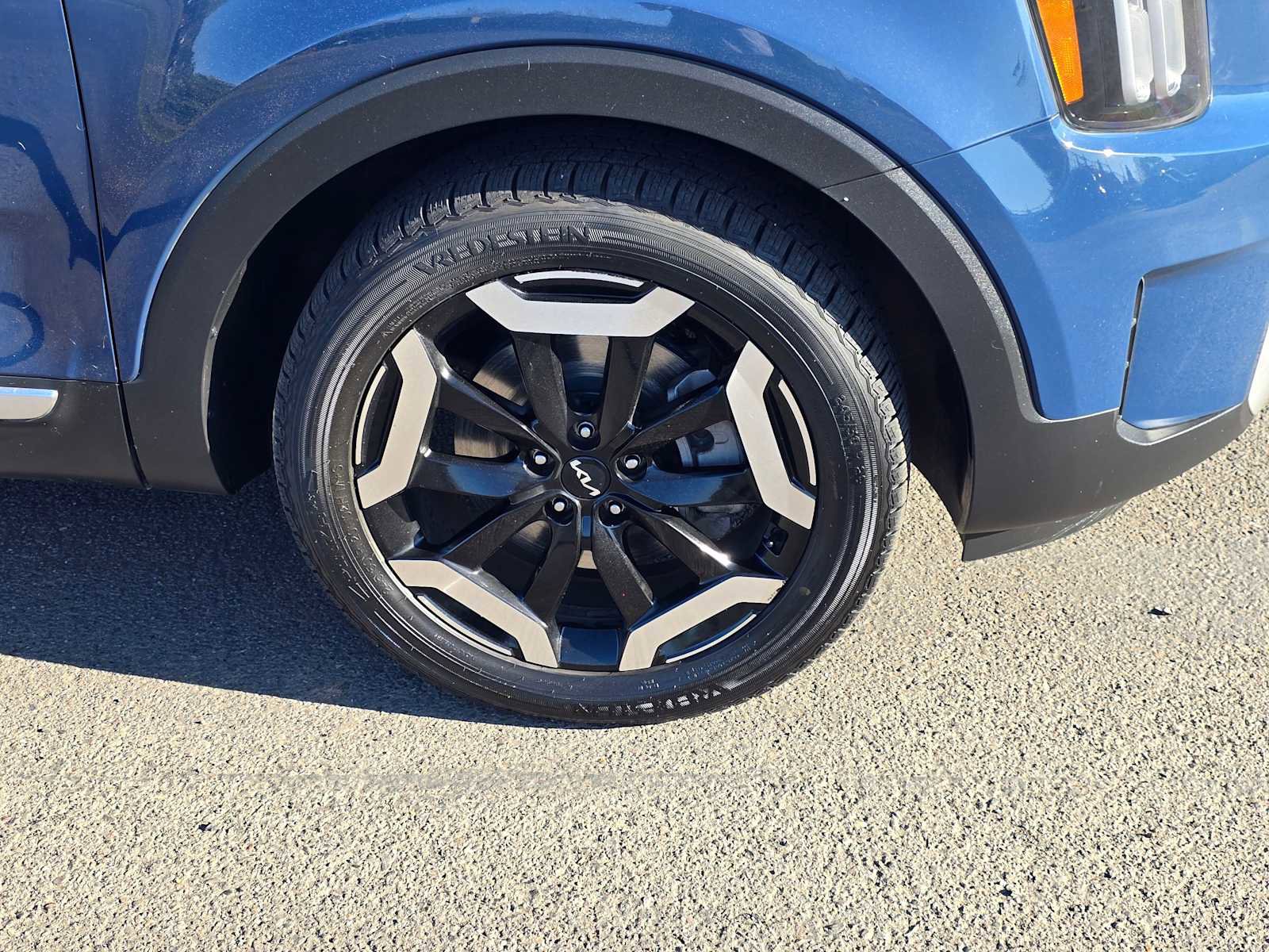 Used 2023 Kia Telluride S w/ S Sunroof Package image 11