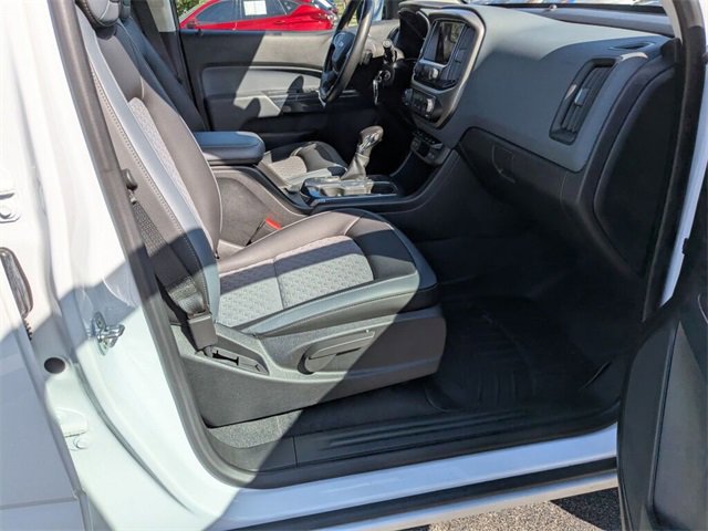 Used 2022 Chevrolet Colorado Z71 image 38